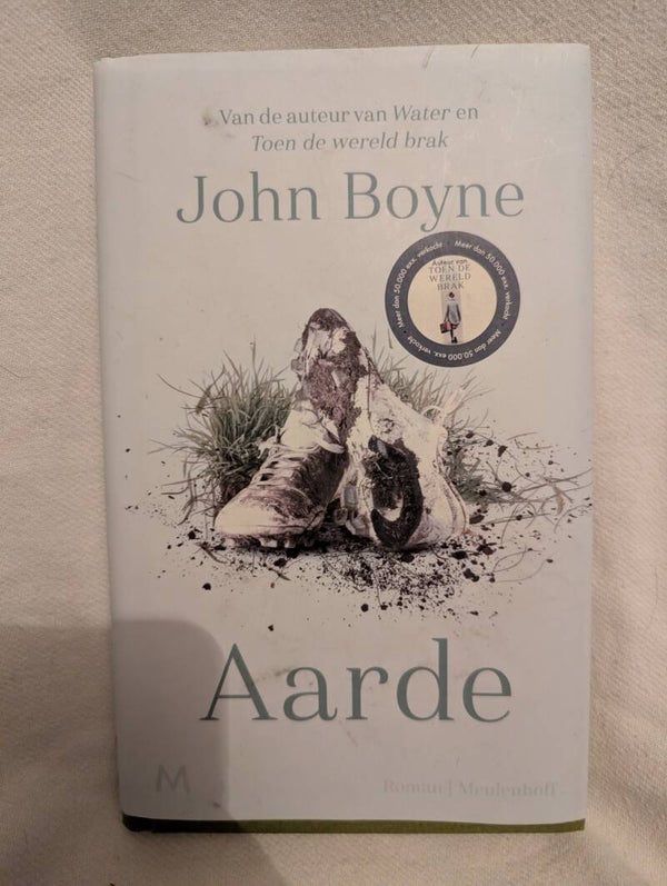 Aarde - John Boyne (Hardcover met stofomslag)