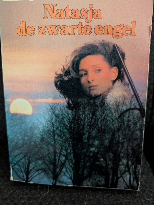 Natasja, de zwarte engel - Heinz G. Konsalik