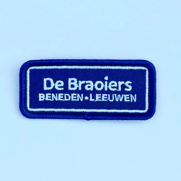 Embleem: De Braoiers – Beneden-Leeuwen 7 x 3 cm