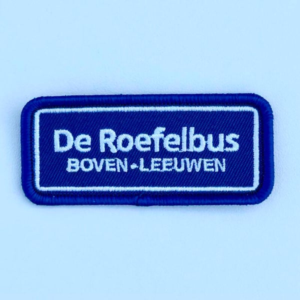 Embleem: De Roefelbus – Boven-Leeuwen 7 x 3 cm