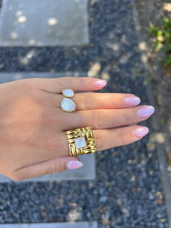 Vierkante ring met steentje R9 Goud/Wit