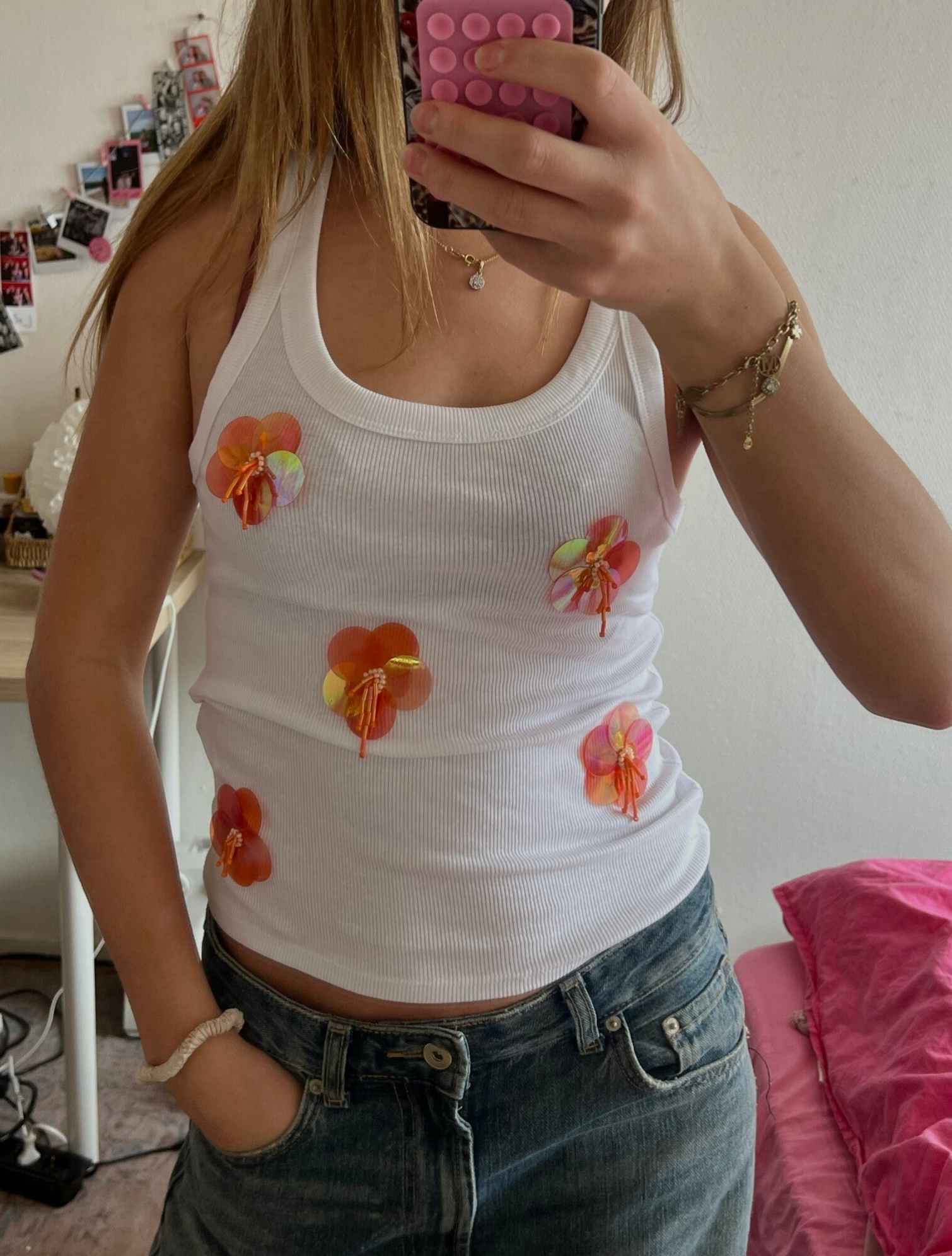 Tanktop met oranje bloemen