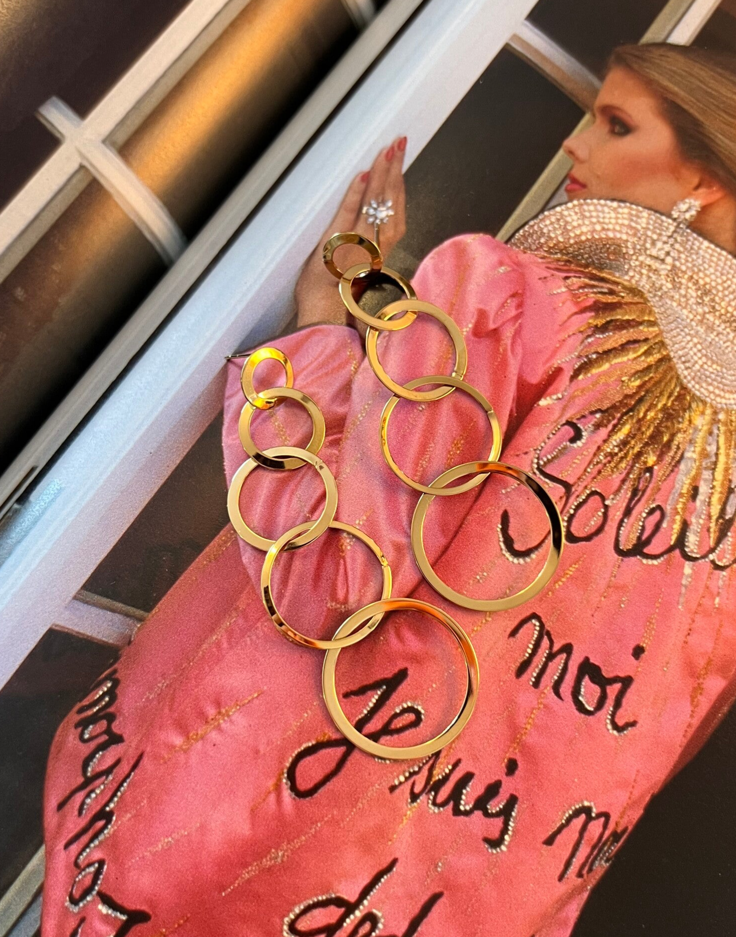 Open cirkel oorhangers O23 Goud