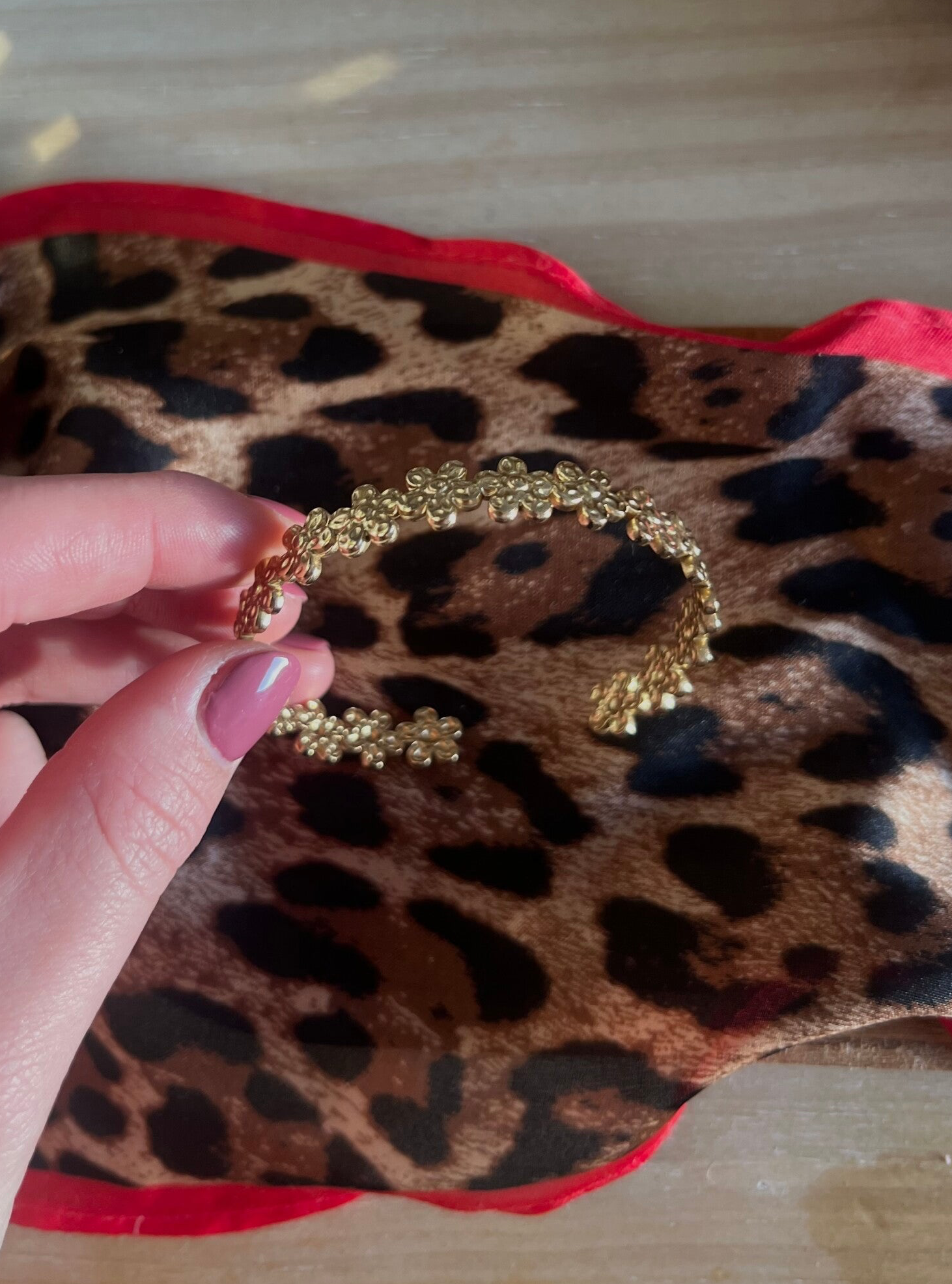 Bloemen bangle armband A7 Goud