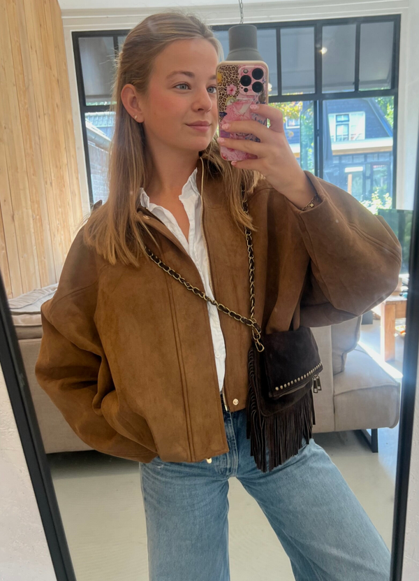 Handtasje met studs en franjes chocolade