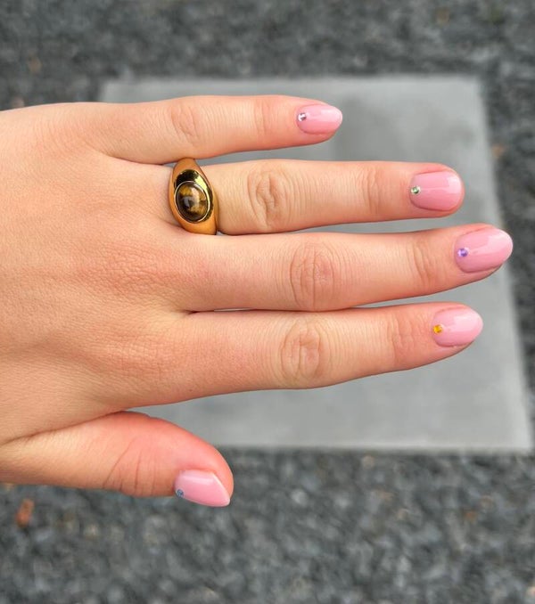 Elegante ring met steentje R28 Goud/Bruin