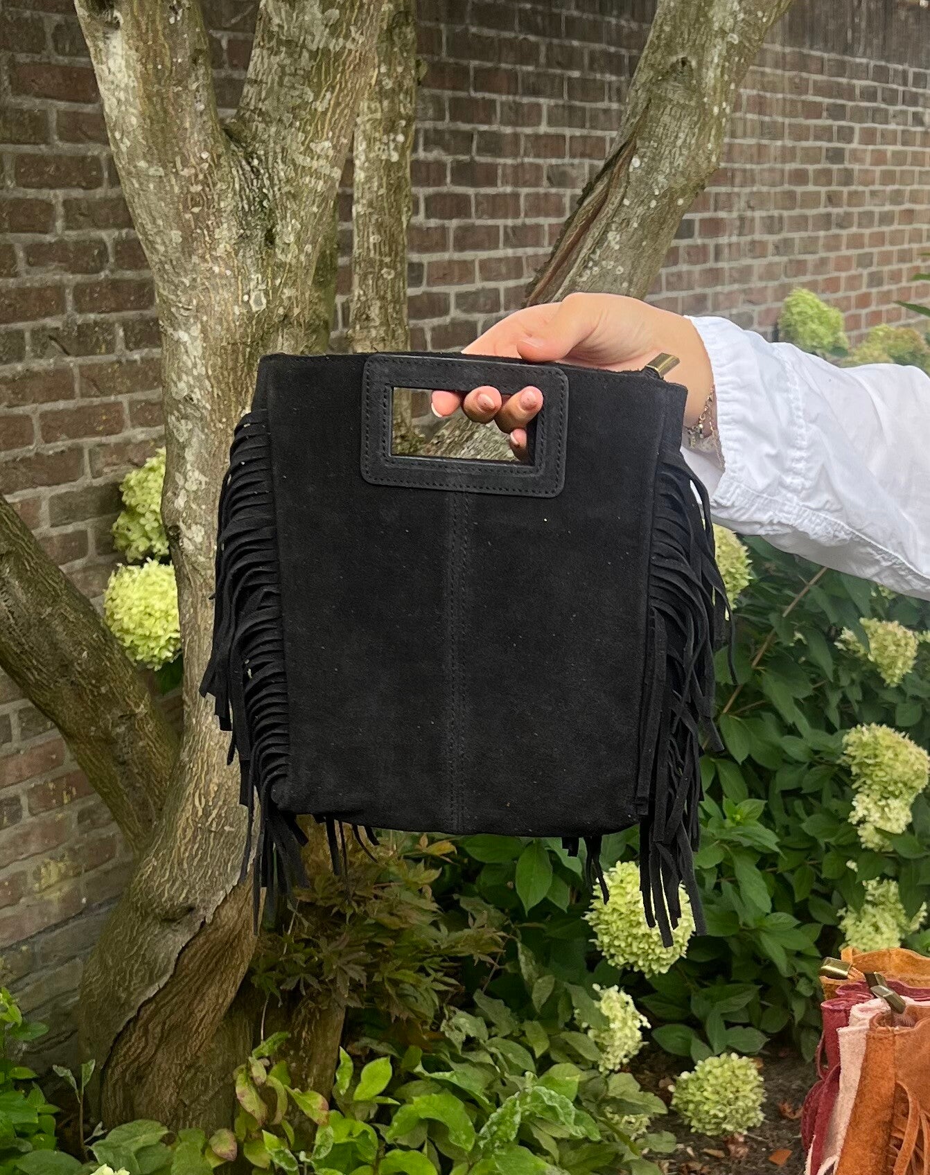 Boho tasje suède met franjes zwart