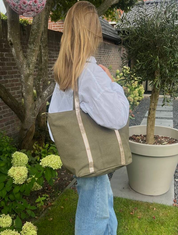Kaki shopper met gouden details