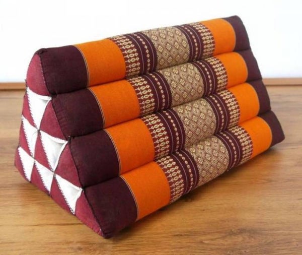 Thais driehoekig kussen, Kleur Oranje met patroon