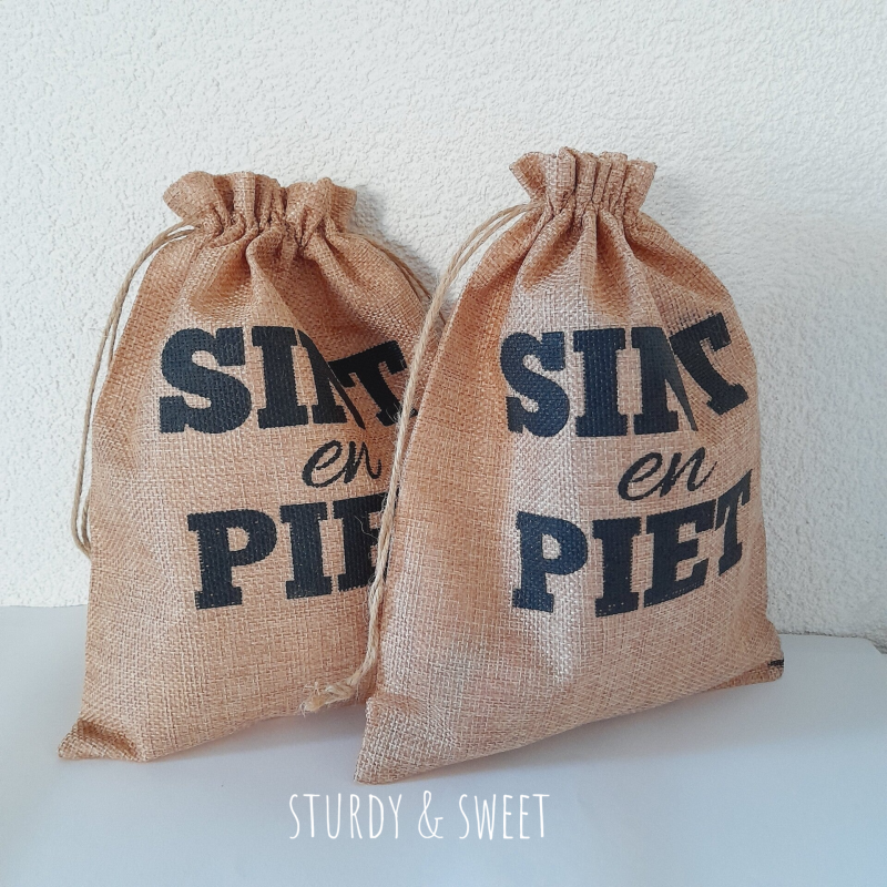 Pegdolls sint en piet gehaakt