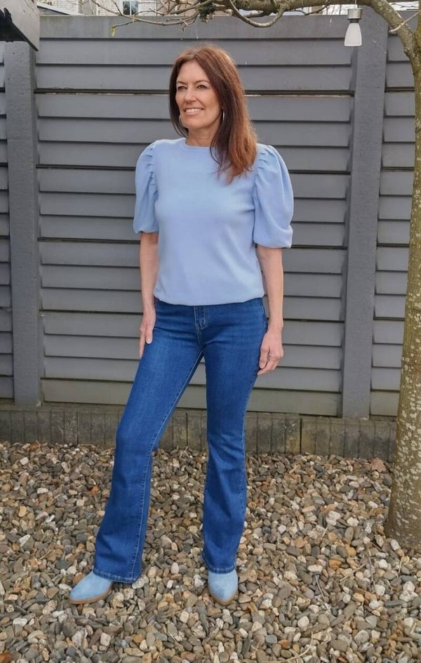 Fijn gebreide trui met korte pofmouwen Triple Nine lichtblauw