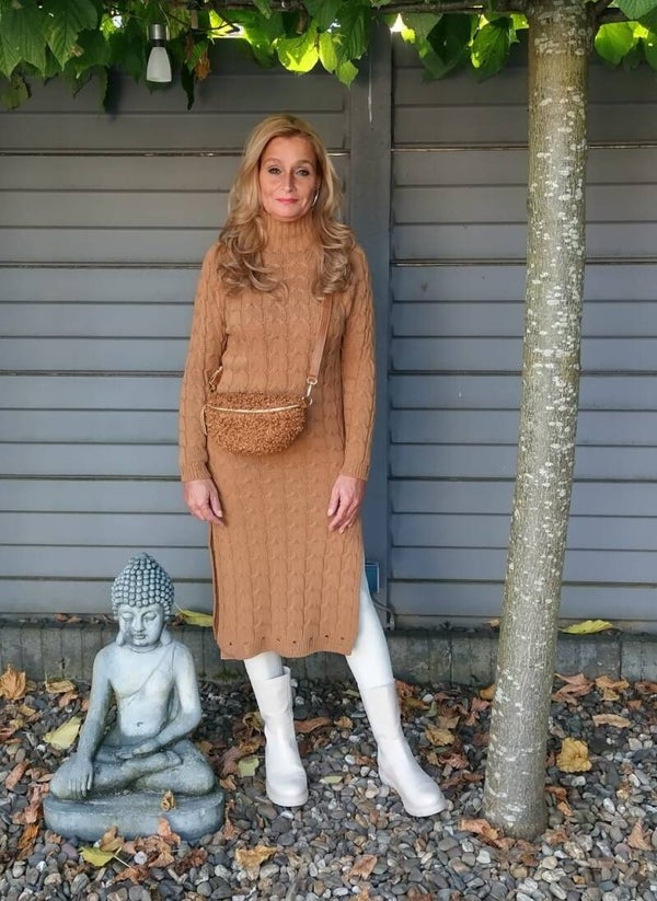 Gebreide jurk met kabelmotief Jill camel