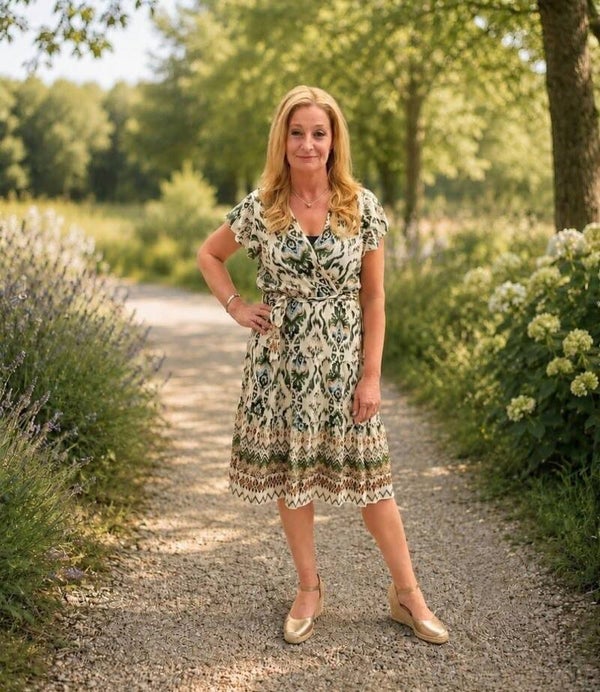 Musthaves by Elja jurk met barok print
