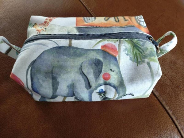 Medium Bag - out and about