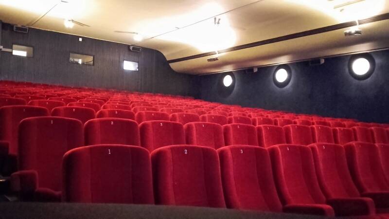 inetrieur cinema club