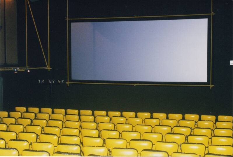 de originele zaal 4 met floating screen