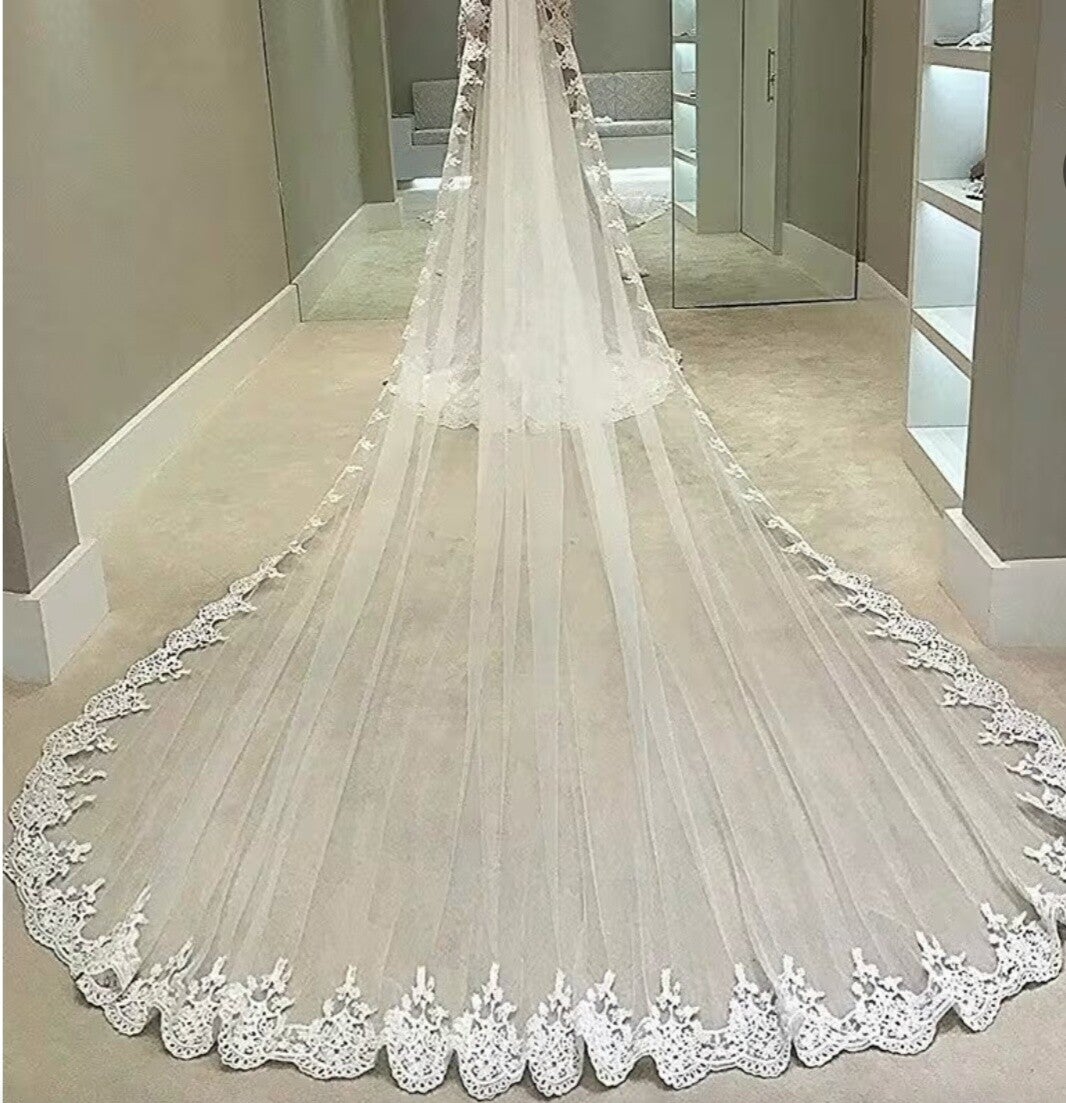 Grand Romance Cathedral Veil
