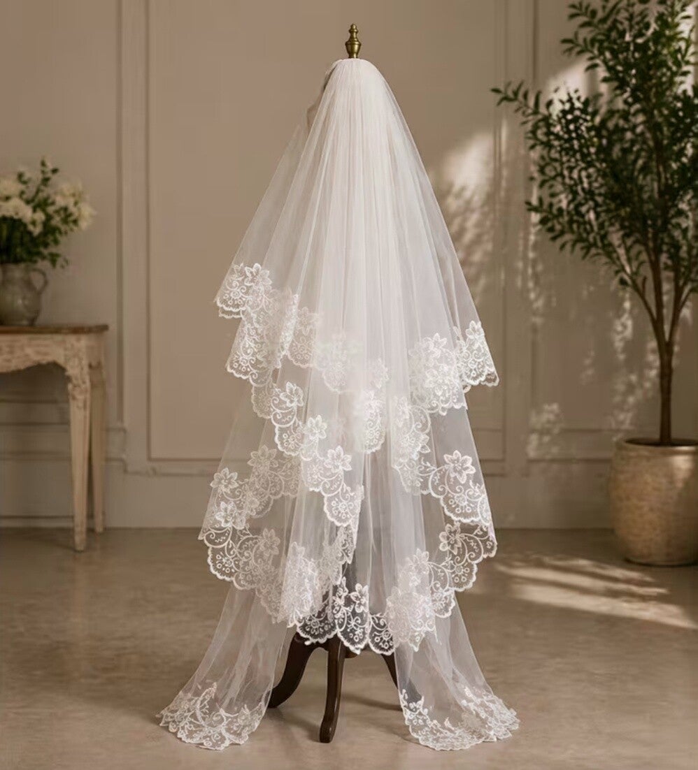 Juliette Tiered Lace Veil