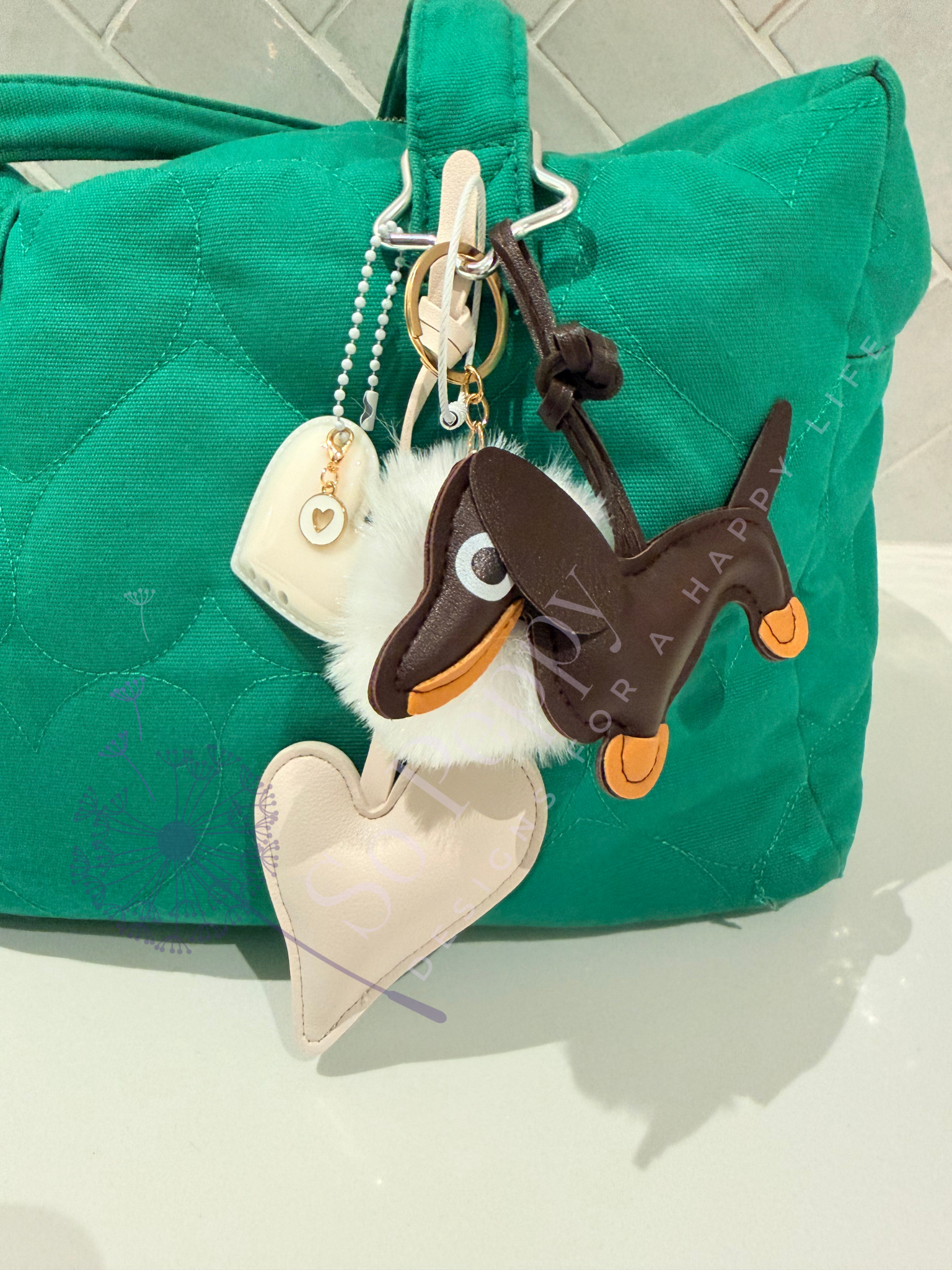 Charm So Peppy Tekkel white heart