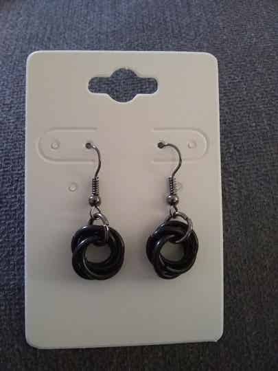 Celtic Love Knot Earrings-Black
