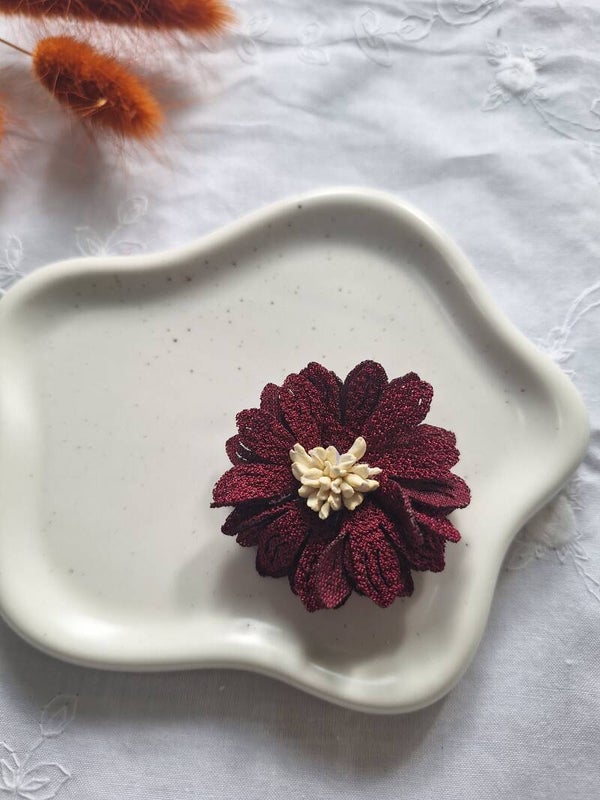 Antislip burgundy flower