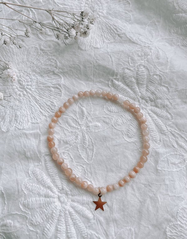 Maansteen armbandje met 14k gold filled sterretje