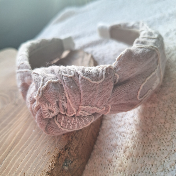 Knoopdiadeem borduur sand