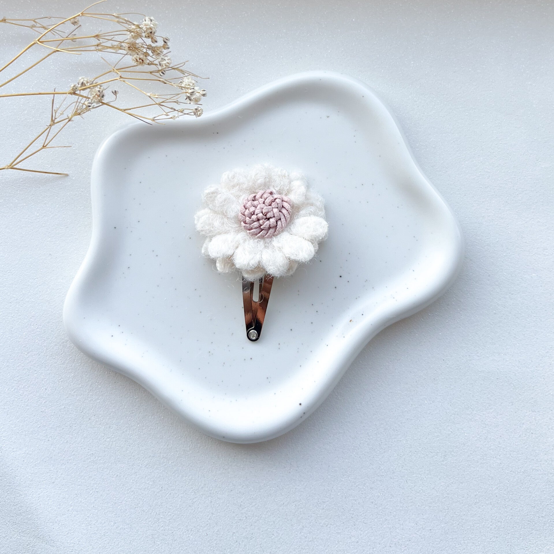 Wool bloem groot - White / pink