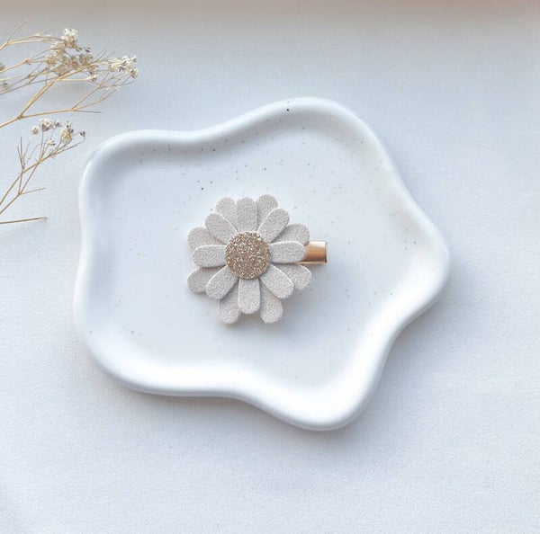 Haarclip madelief sand