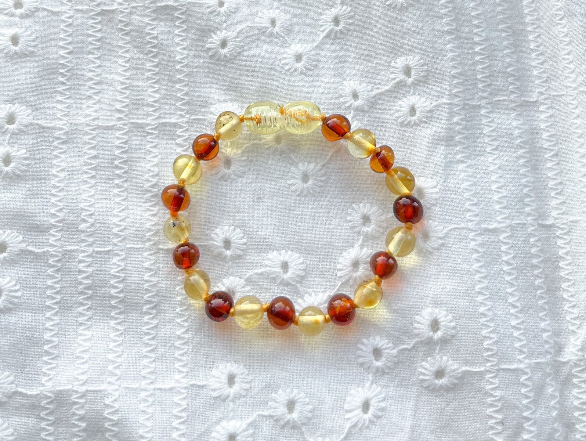Barnstenen armbandje (mix, Lemon en cognac)