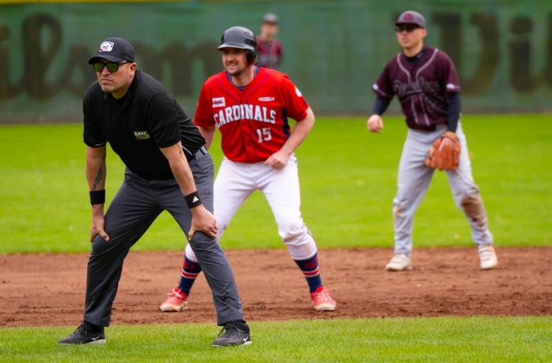 a7v02675-standard.jpg