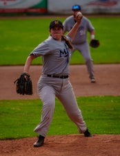 c2_01927-standard.jpg