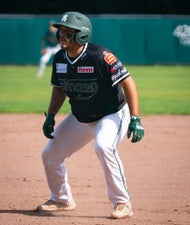 c2_04923-standard.jpg