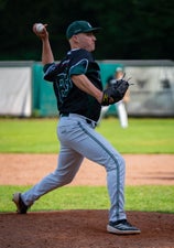c2_05687-standard-7c8ysn.jpg