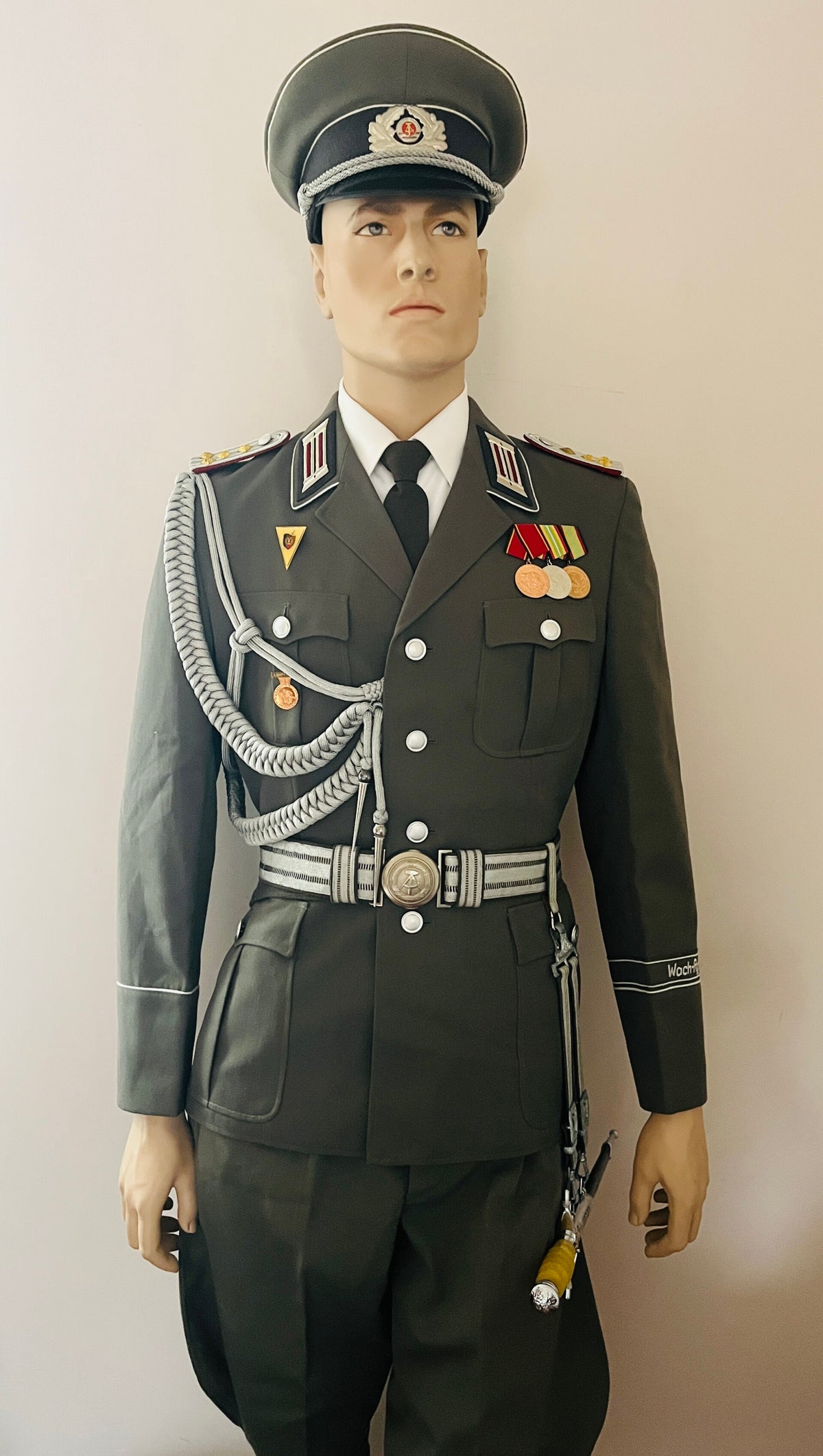 Wachregiment Feliks Dzierzynski Hauptmann Paradeuniform / Wachregiment ...