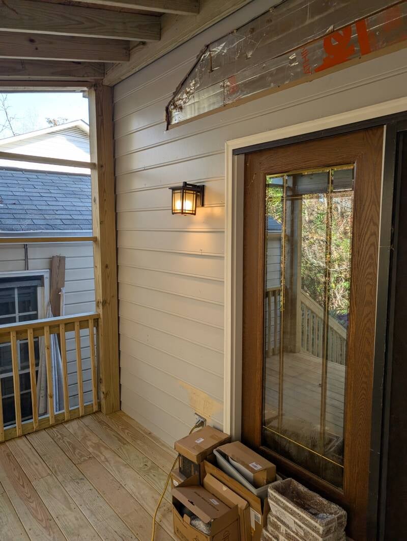 screened-porch_interior.jpg