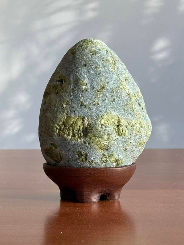 Basalt on Black Walnut