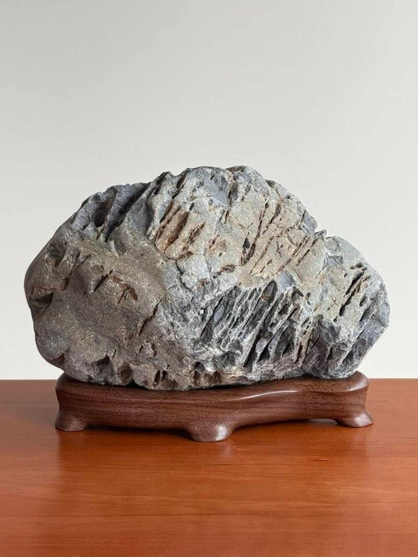 Basalt on Black Walnut
