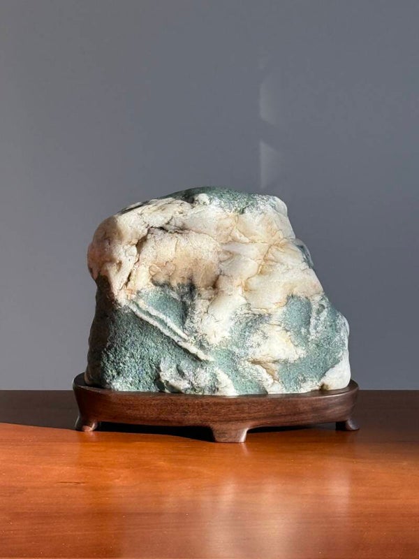 Metabasalt on Black Walnut
