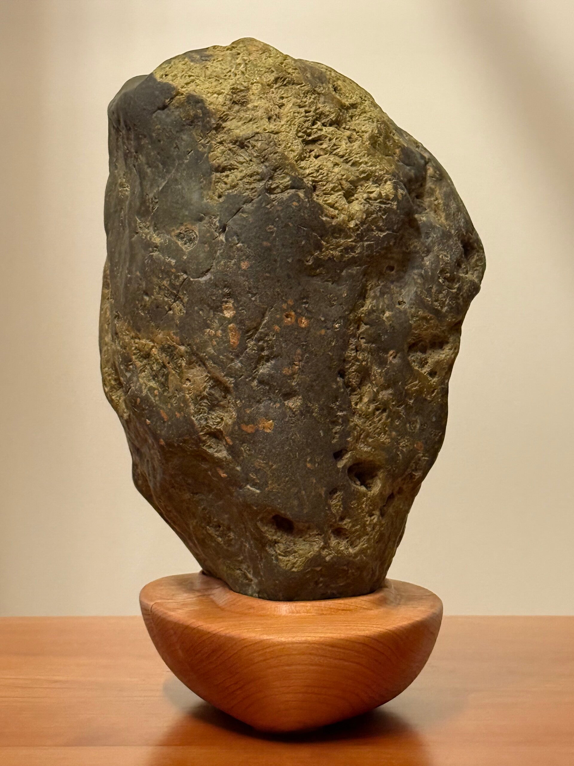 Serpentinite on Cherry