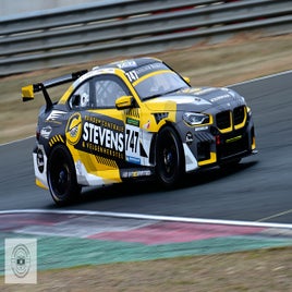 03-standard-x0nnie.jpg