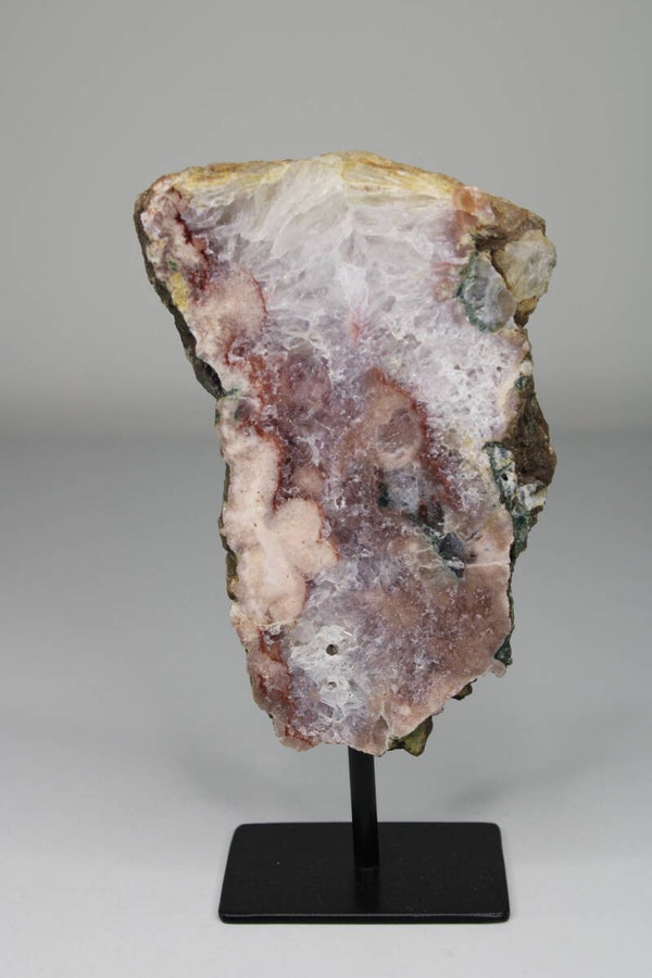 Roze Amethist (chalcedoon) op standaard nr 3