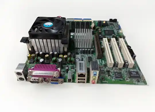 Foxconn 865M02 Micro ATX + Intel Pentium 4 2.8GHz + 512Mo DDR400 – Acer Aspire