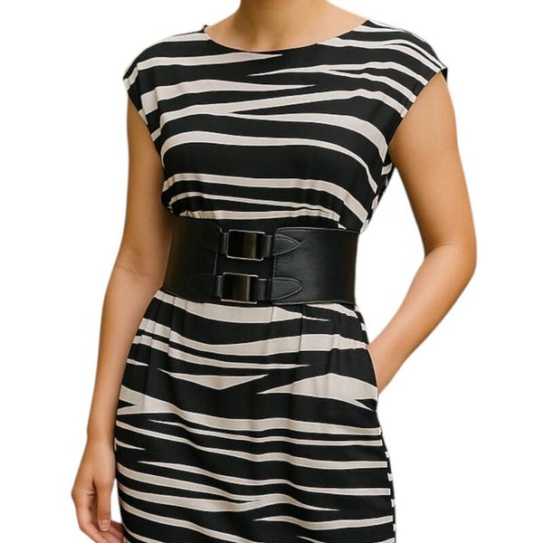 Strips black and white dress