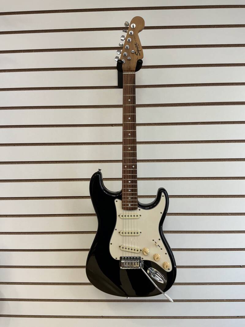 Fender squier strat