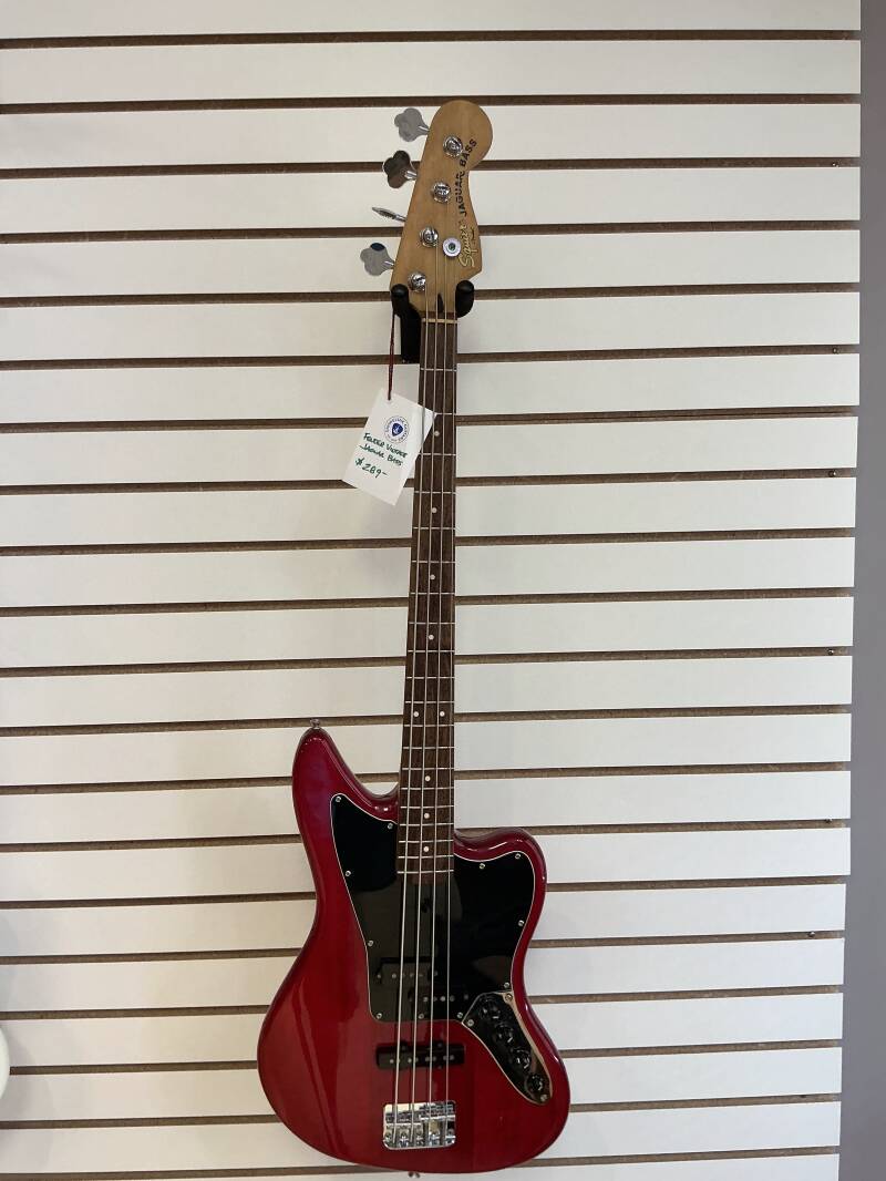 fender squier jaguar bass