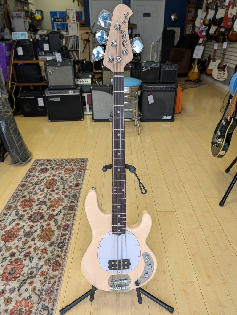 StingRay  Vintage Cream
