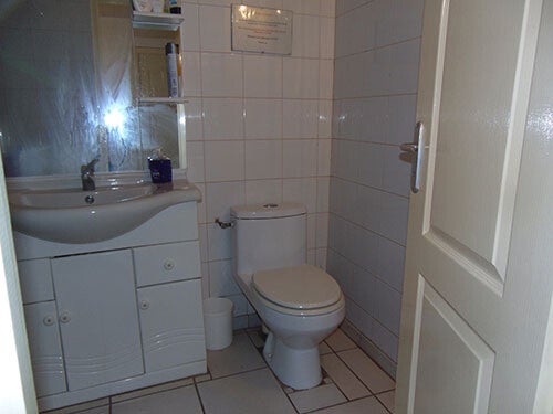 bathroom-1.jpg