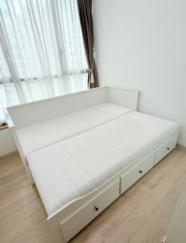 IKEA HEMNES daybed