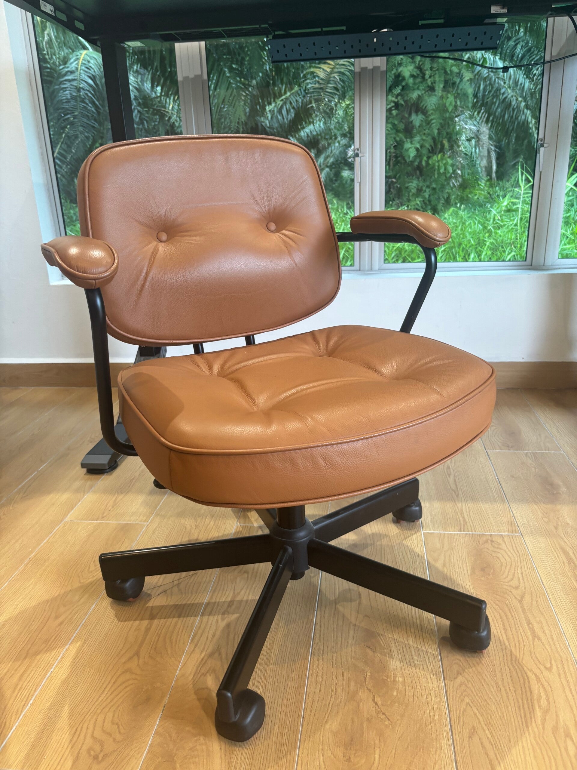 IKEA ALEFJÄLL leather chair